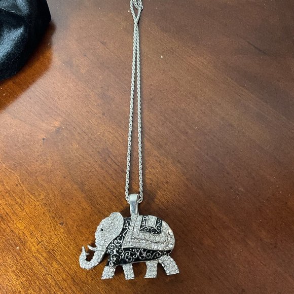 Necklace with Faux Jeweled Elephant Pendant With Rhinestones - Picture 3 of 5